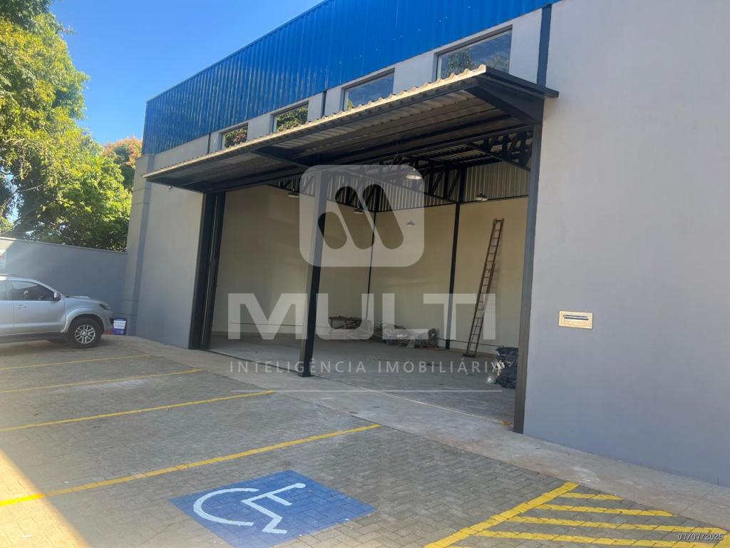 Casa à venda com 1 quarto, 255m² - Foto 1