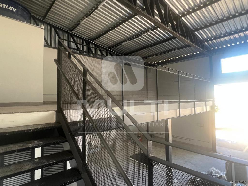 Casa à venda com 1 quarto, 255m² - Foto 6