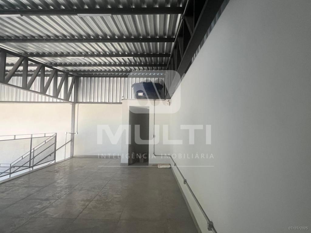 Casa à venda com 1 quarto, 255m² - Foto 7