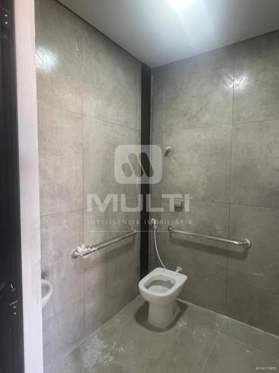 Casa à venda com 1 quarto, 255m² - Foto 9