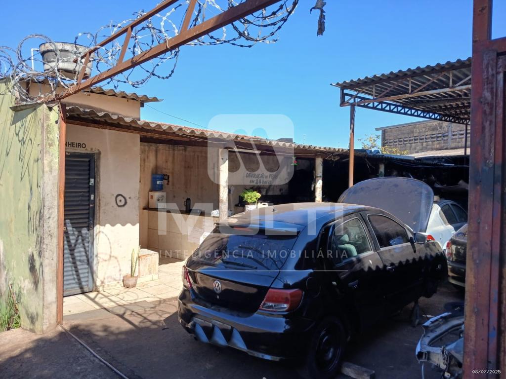 Terreno à venda com 1 quarto, 800m² - Foto 9
