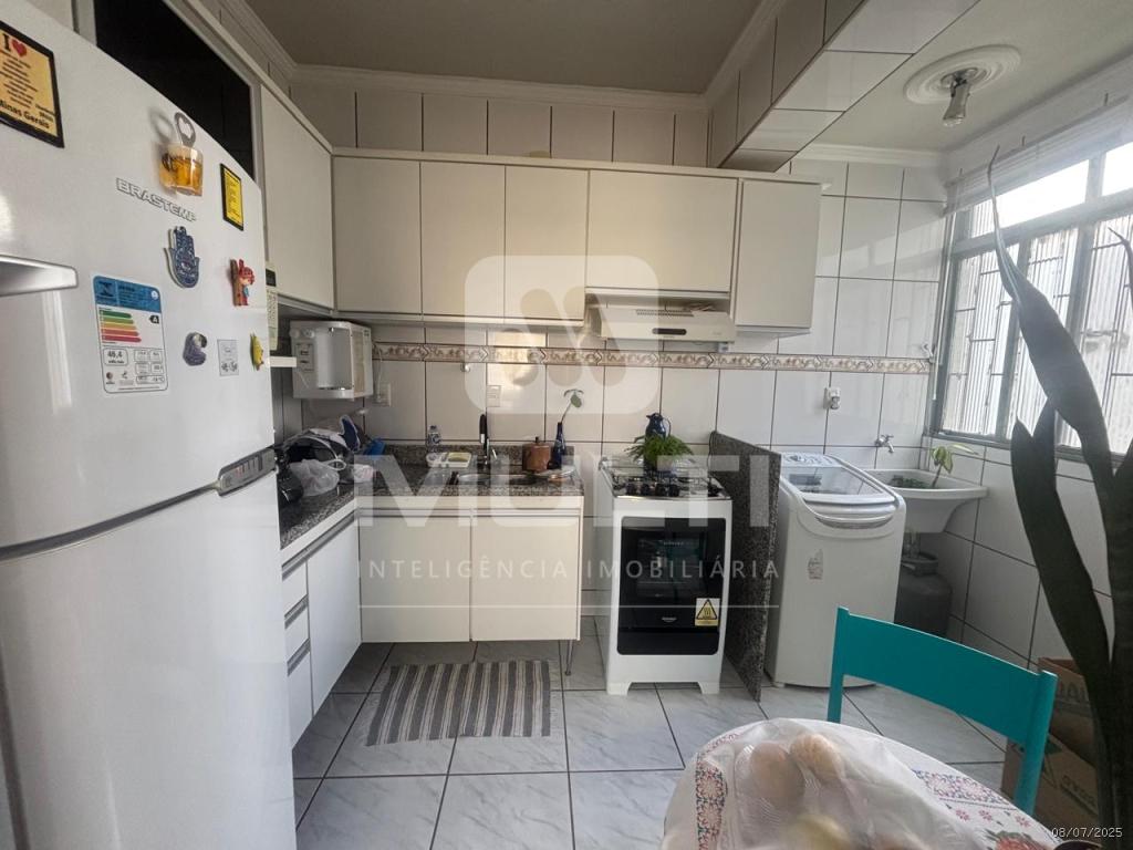 Apartamento à venda com 3 quartos, 66m² - Foto 4