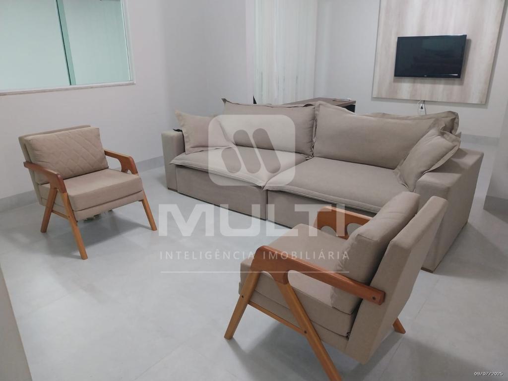 Casa, 4 quartos, 200 m² - Foto 1