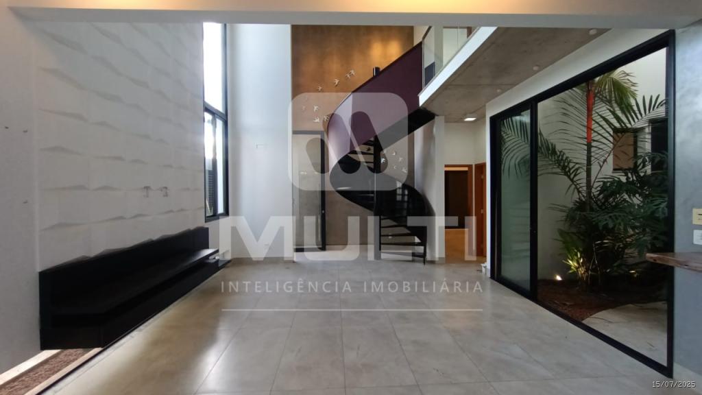 Casa, 3 quartos, 210 m² - Foto 1