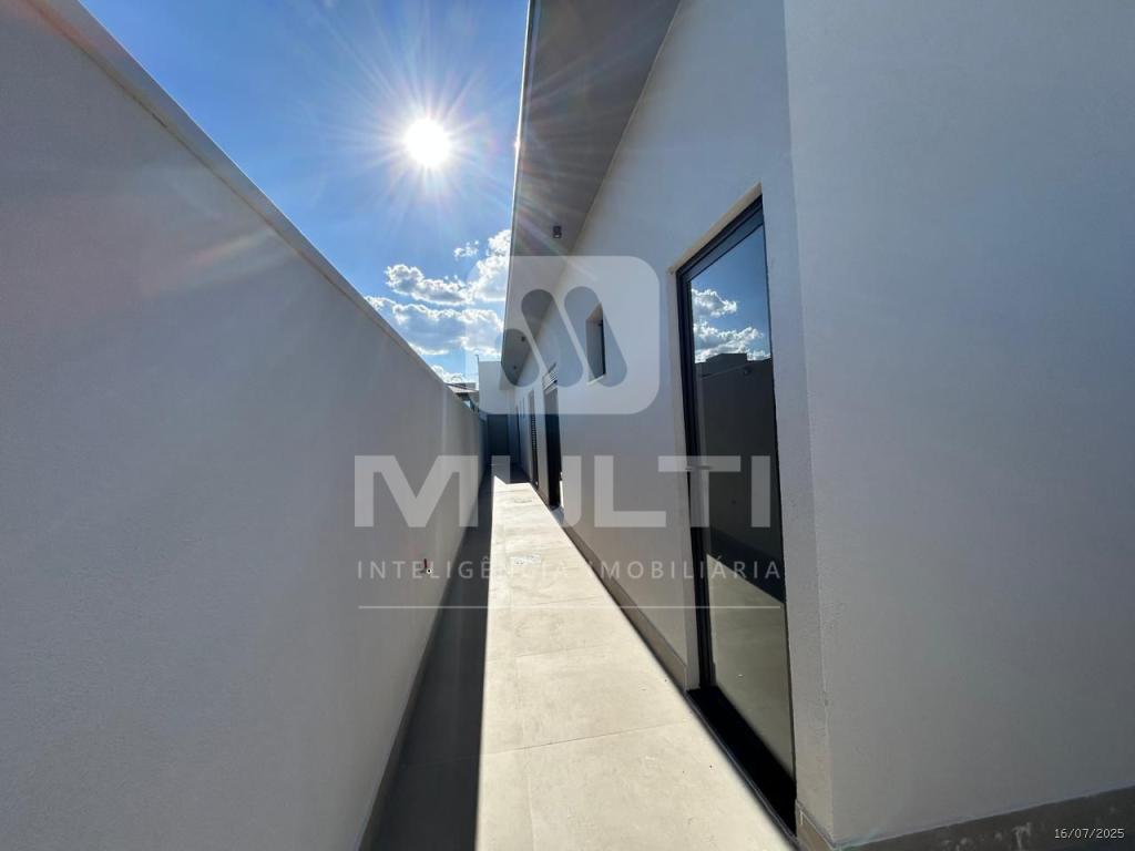 Casa de Condomínio à venda com 3 quartos, 220m² - Foto 3