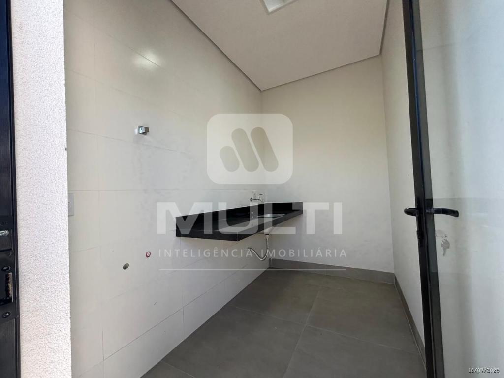 Casa de Condomínio à venda com 3 quartos, 220m² - Foto 5