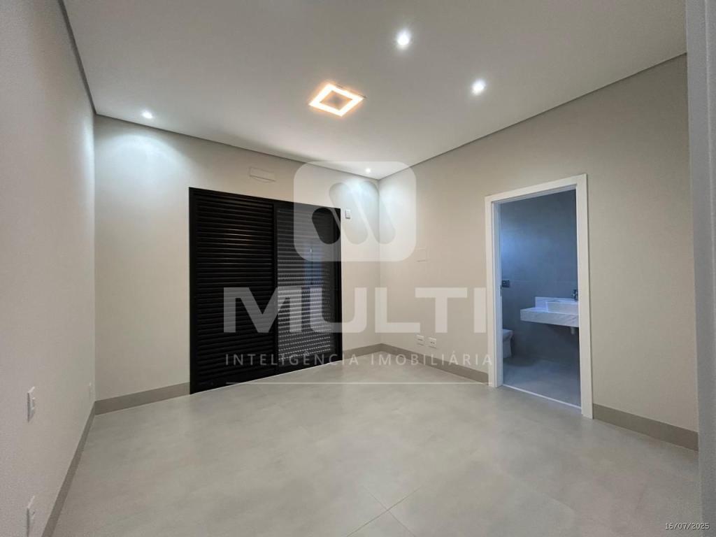 Casa de Condomínio à venda com 3 quartos, 220m² - Foto 13