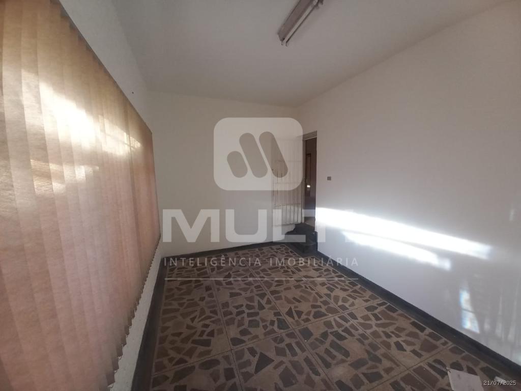 Casa, 5 quartos, 165 m² - Foto 2