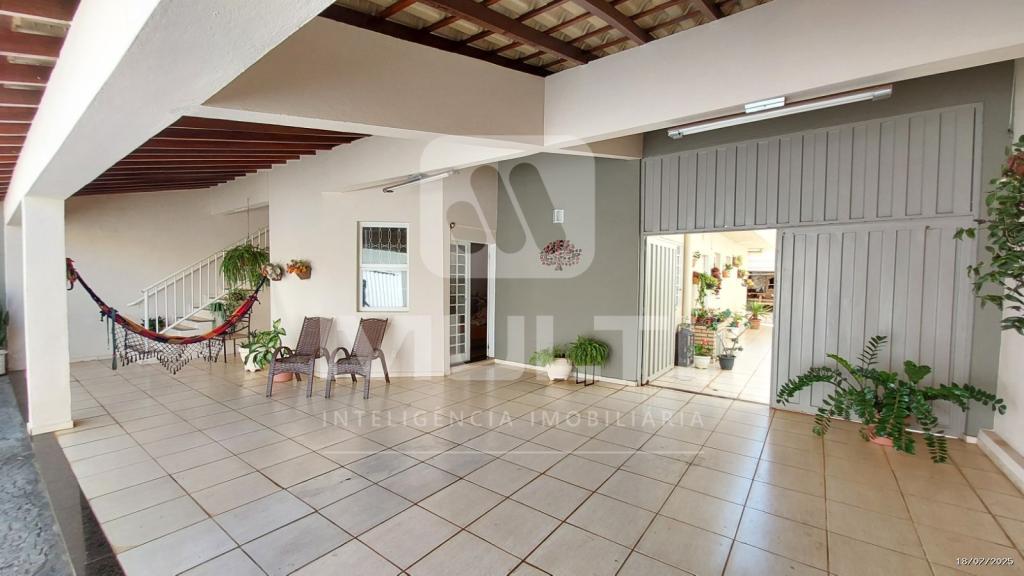 Casa, 3 quartos, 236 m² - Foto 4