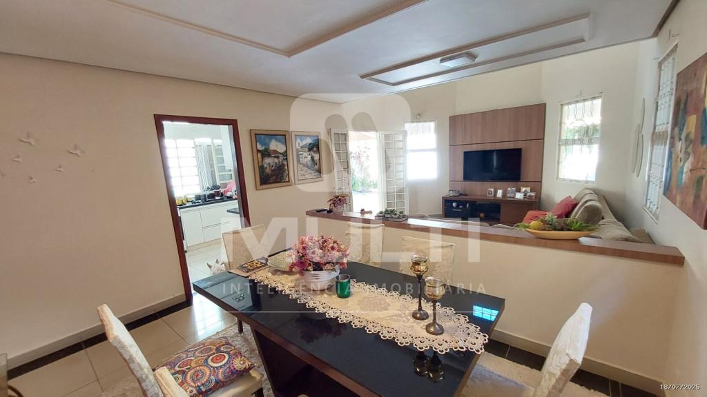 Casa, 3 quartos, 236 m² - Foto 8