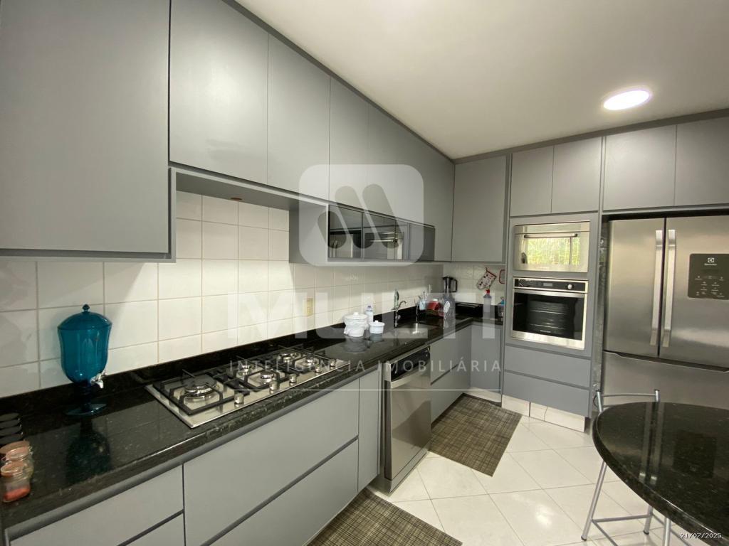 Apartamento à venda com 3 quartos, 100m² - Foto 4