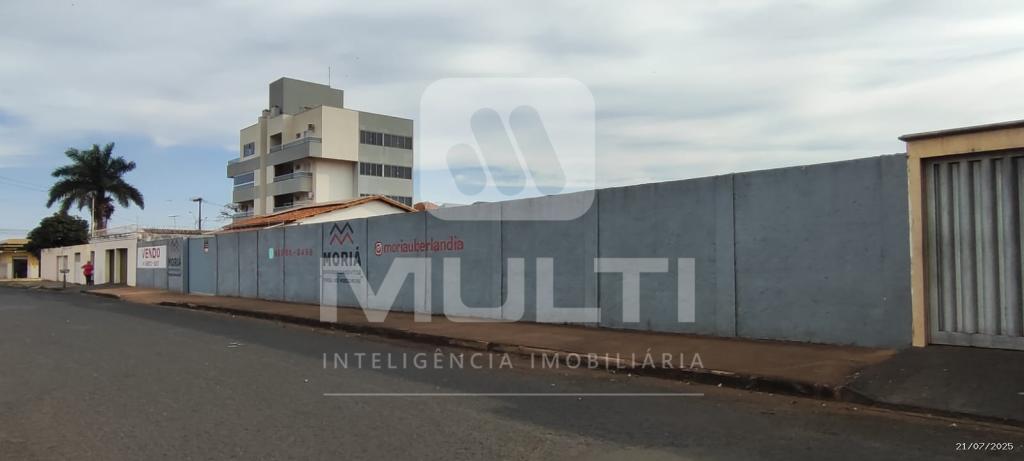 Terreno à venda com 1 quarto, 1m² - Foto 2