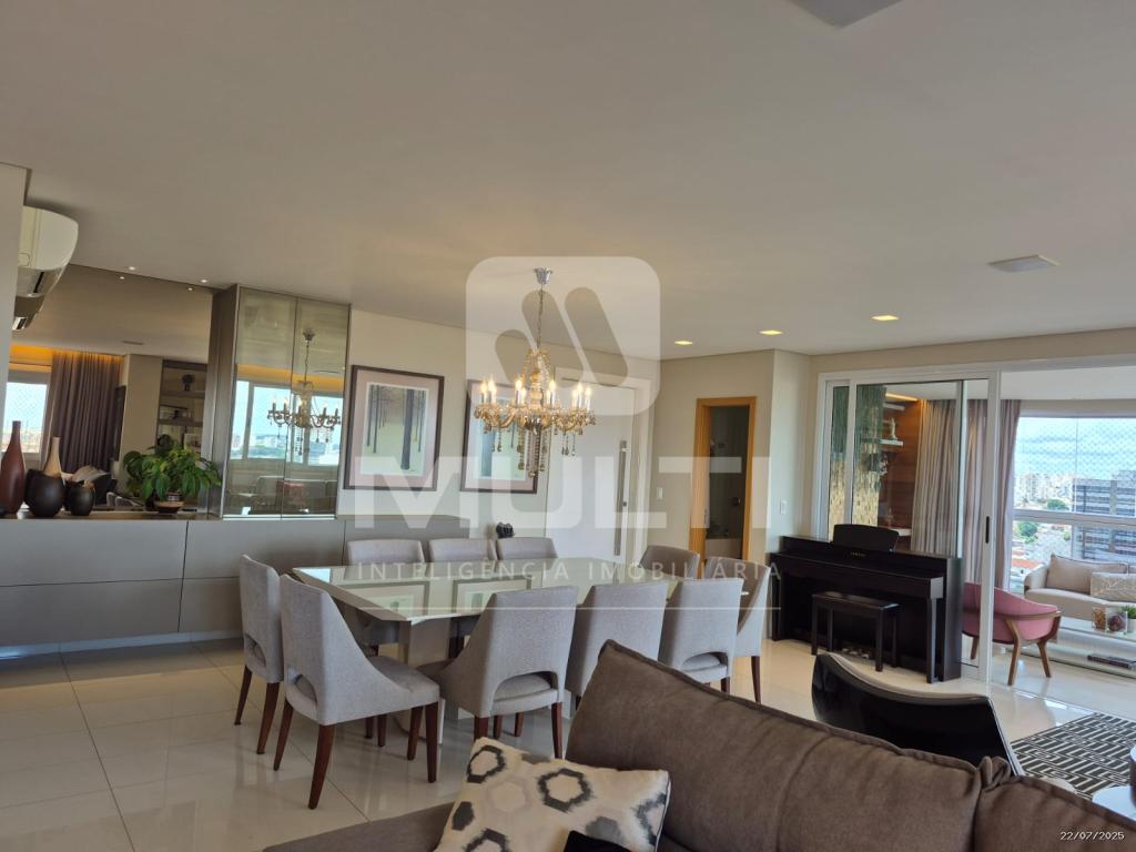 Apartamento à venda com 3 quartos, 200m² - Foto 5