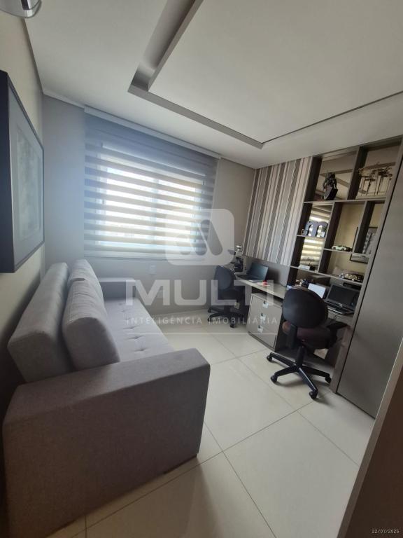 Apartamento à venda com 3 quartos, 200m² - Foto 6