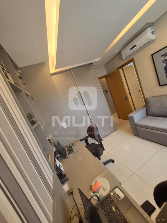 Apartamento à venda com 3 quartos, 200m² - Foto 9