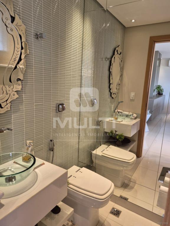 Apartamento à venda com 3 quartos, 200m² - Foto 13