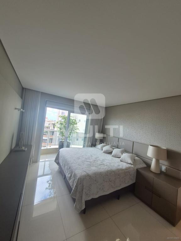 Apartamento à venda com 3 quartos, 200m² - Foto 22