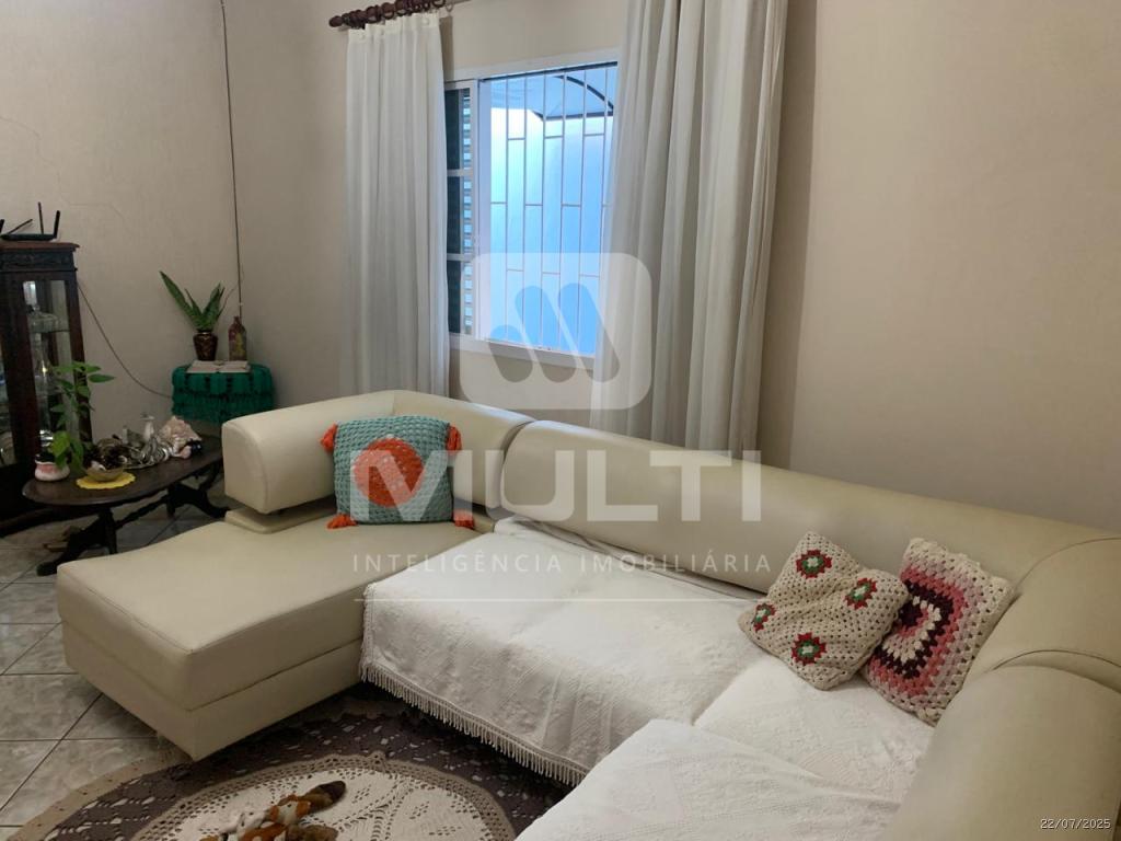 Casa, 4 quartos, 132 m² - Foto 2