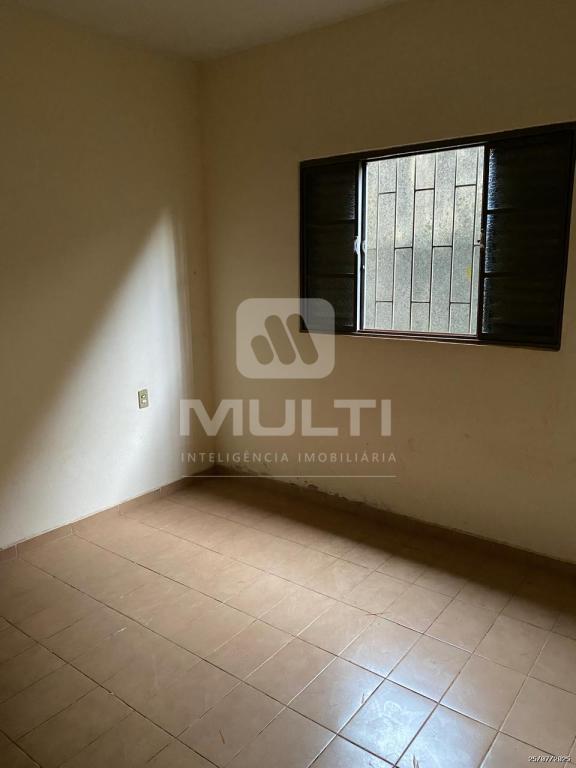 Casa à venda com 3 quartos, 137m² - Foto 3