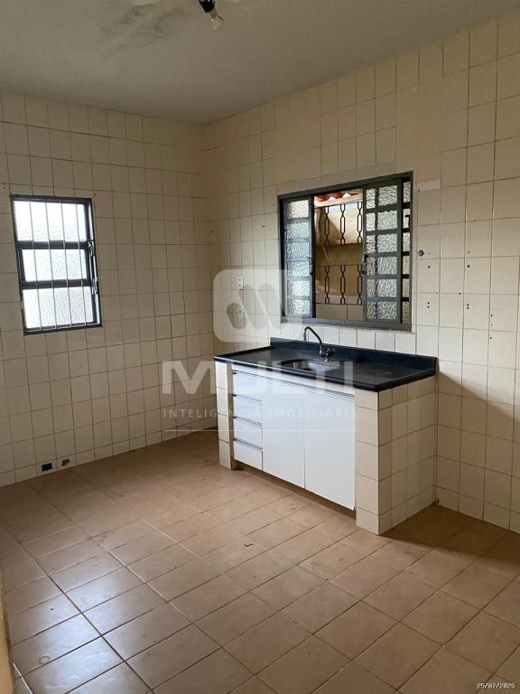 Casa à venda com 3 quartos, 137m² - Foto 6