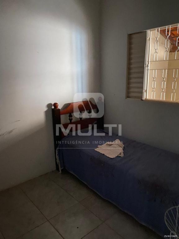 Casa à venda com 3 quartos, 137m² - Foto 11