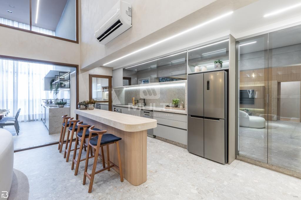 Apartamento à venda com 3 quartos, 161m² - Foto 3