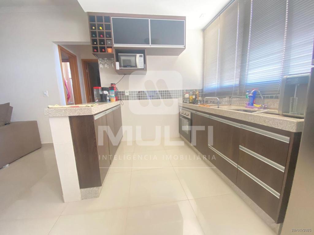 Apartamento à venda com 2 quartos, 62m² - Foto 9