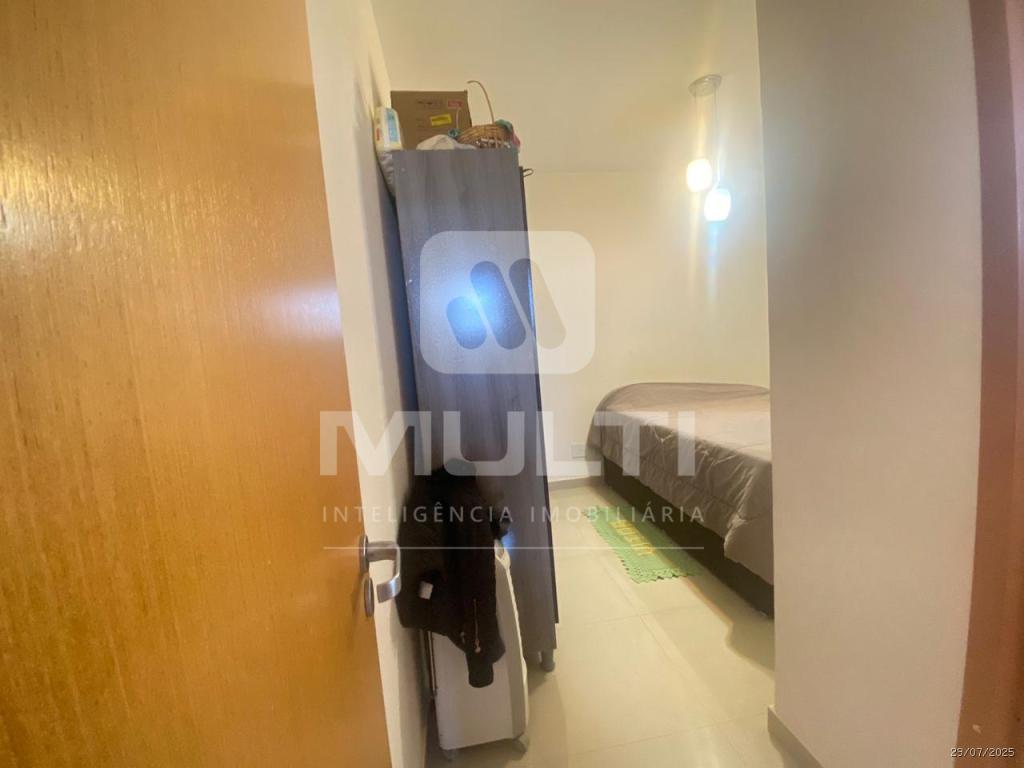 Apartamento à venda com 2 quartos, 62m² - Foto 18