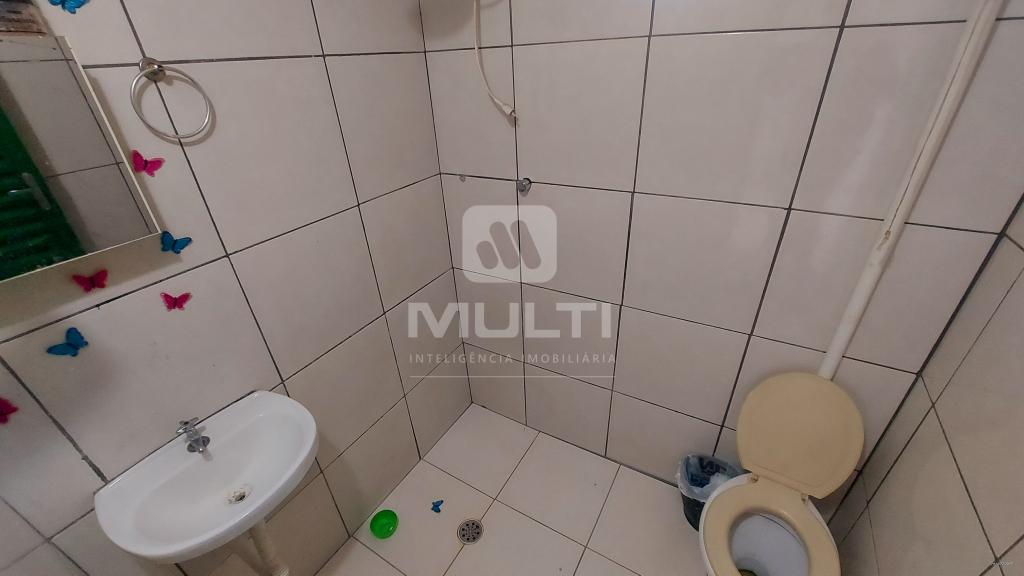 Casa, 2 quartos, 219 m² - Foto 18