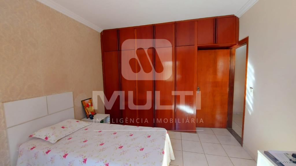 Casa, 3 quartos, 225 m² - Foto 13