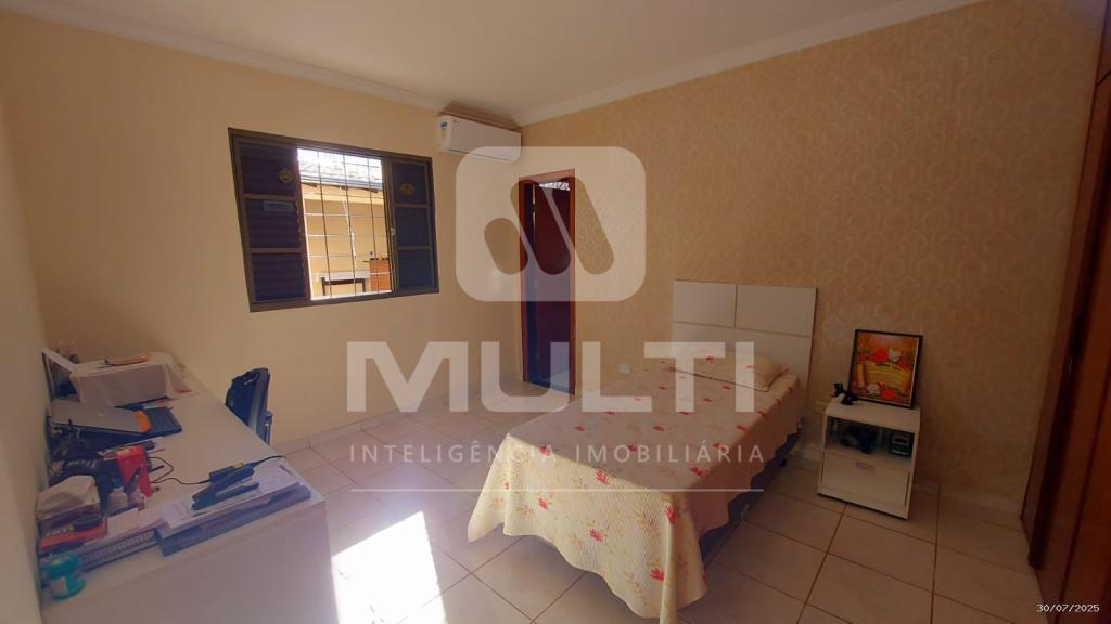 Casa, 3 quartos, 225 m² - Foto 15