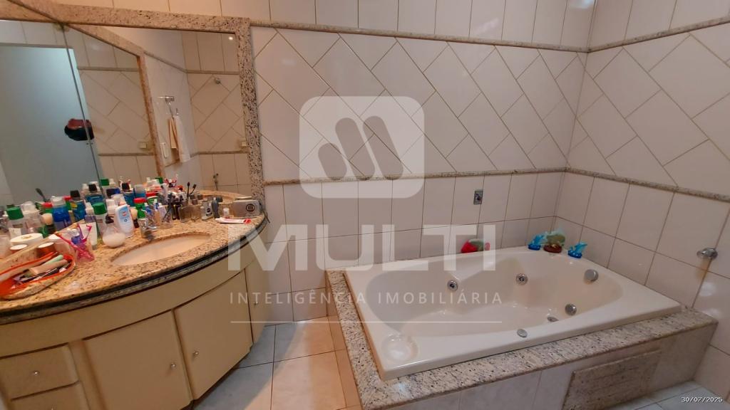 Casa, 3 quartos, 225 m² - Foto 16