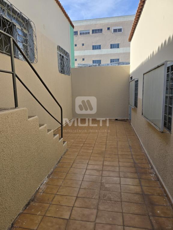 Apartamento à venda com 3 quartos, 113m² - Foto 8
