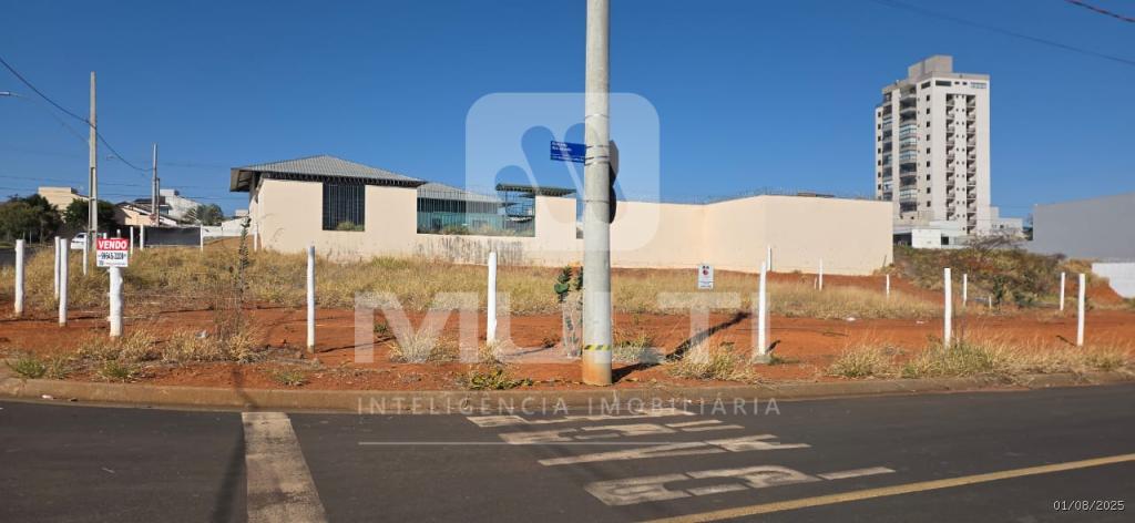 Loteamento e Condomínio à venda com 1 quarto, 1m² - Foto 1