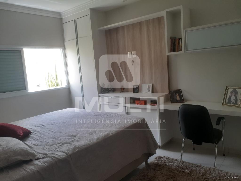 Casa, 3 quartos, 250 m² - Foto 11