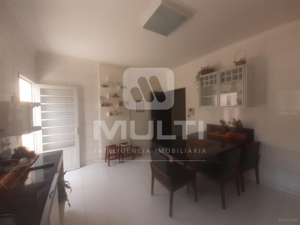 Casa, 3 quartos, 250 m² - Foto 17