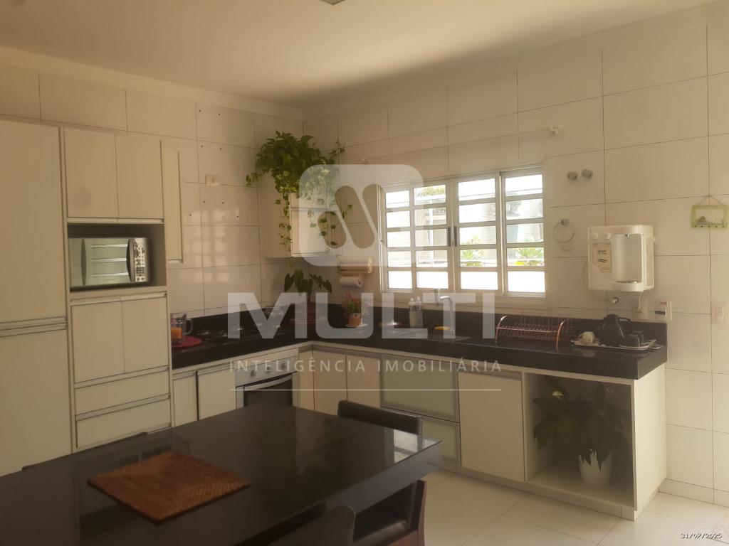 Casa, 3 quartos, 250 m² - Foto 39