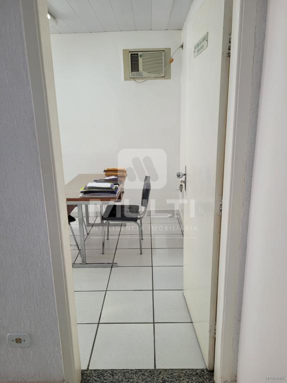 Prédio Inteiro à venda com 1 quarto, 196m² - Foto 6