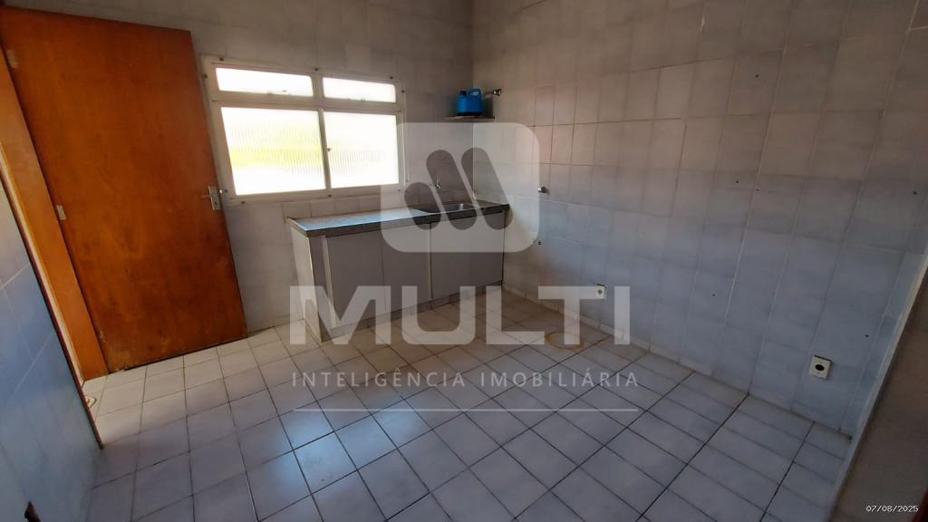 Prédio Inteiro à venda com 3 quartos, 510m² - Foto 14