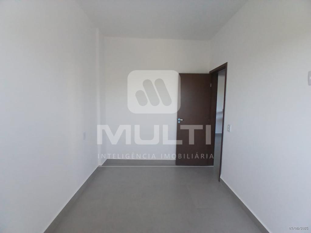 Apartamento à venda com 2 quartos, 60m² - Foto 14