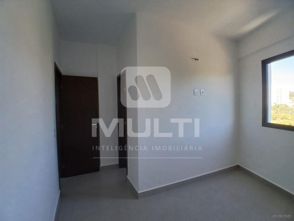Apartamento à venda com 2 quartos, 60m² - Foto 17