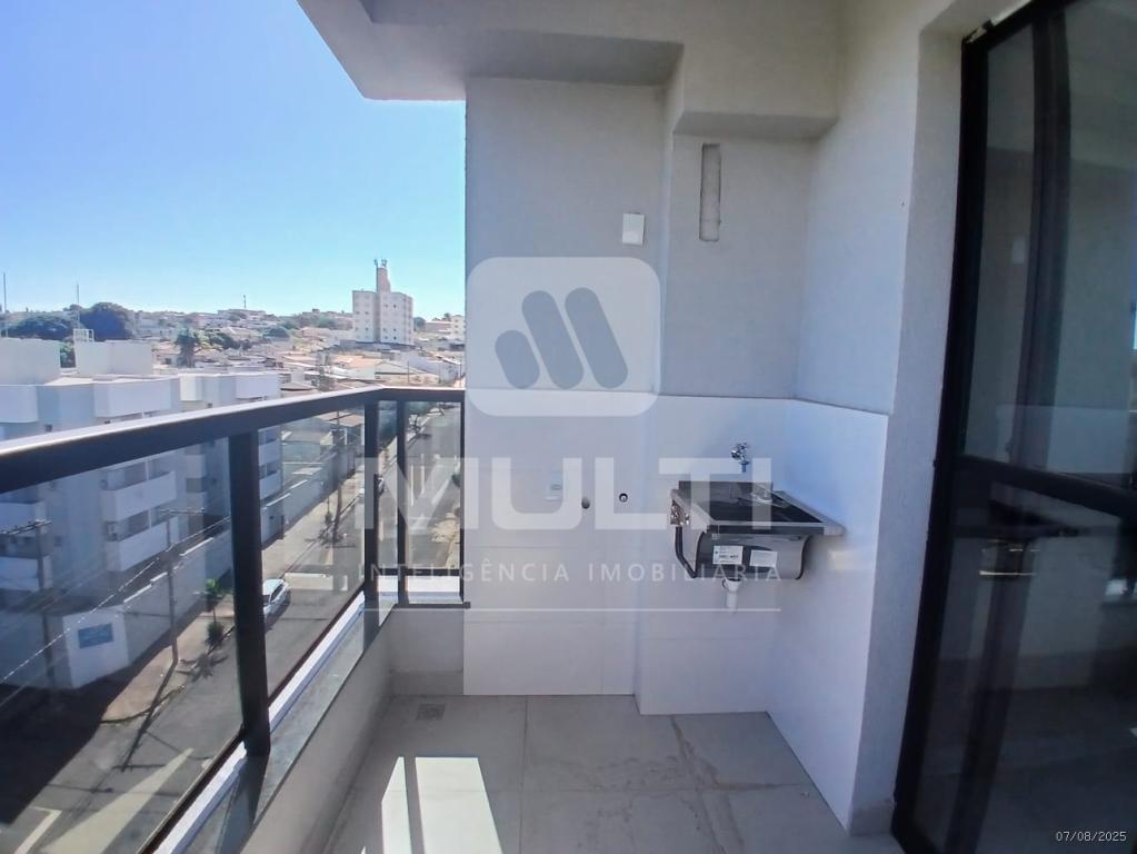 Apartamento à venda com 2 quartos, 63m² - Foto 15