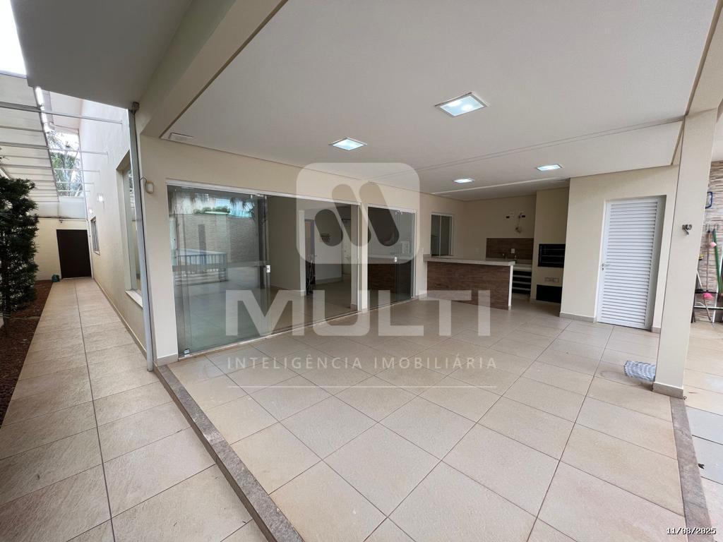 Casa à venda com 3 quartos, 307m² - Foto 6
