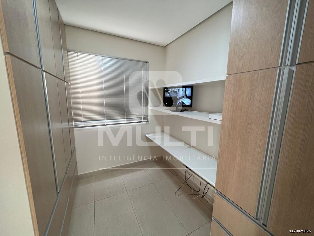 Casa à venda com 3 quartos, 307m² - Foto 10
