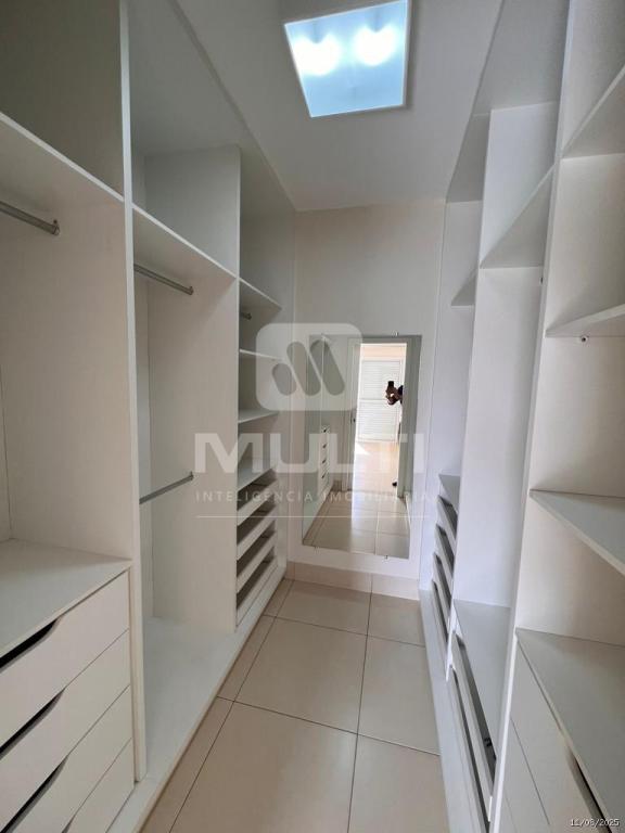 Casa à venda com 3 quartos, 307m² - Foto 22