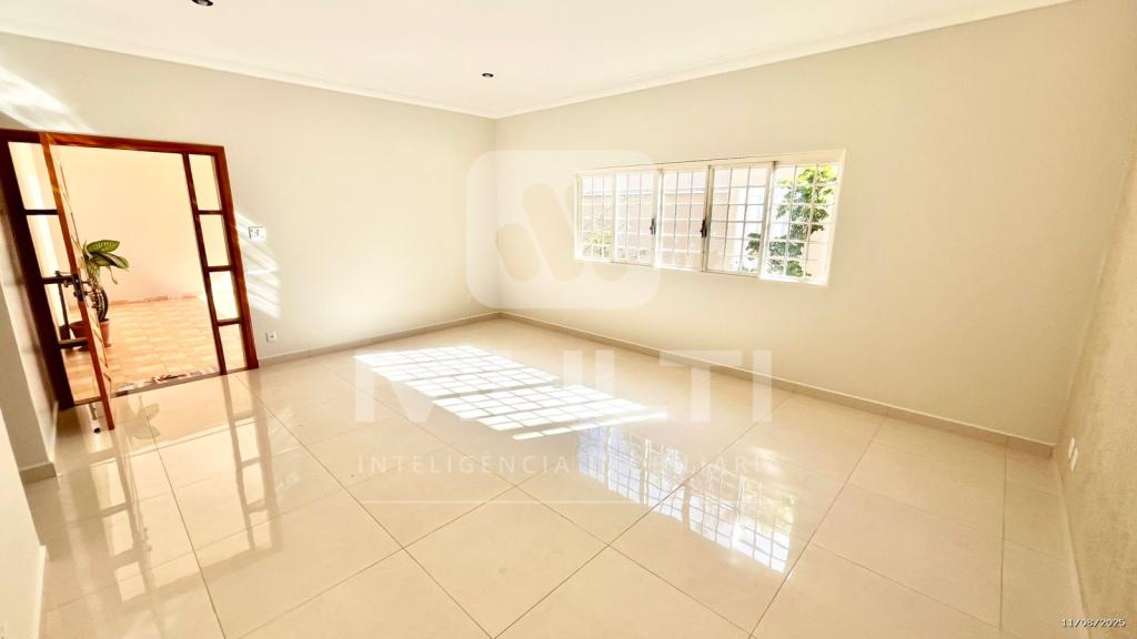 Casa, 4 quartos, 220 m² - Foto 3