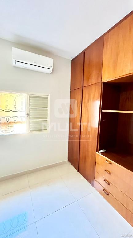 Casa, 4 quartos, 220 m² - Foto 13