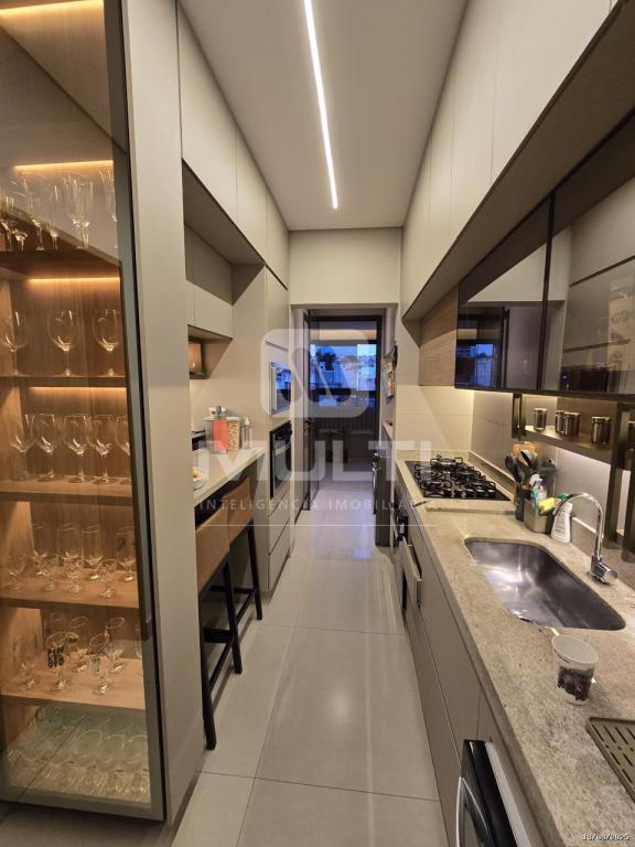 Apartamento à venda com 3 quartos, 120m² - Foto 3