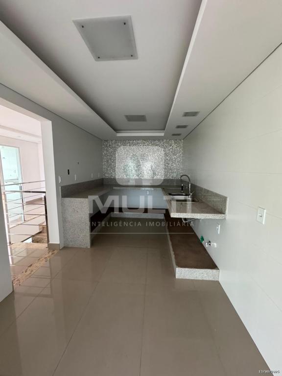 Cobertura à venda com 3 quartos, 207m² - Foto 12