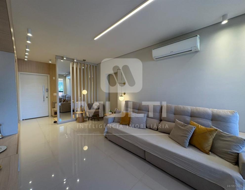 Apartamento à venda com 3 quartos, 113m² - Foto 3